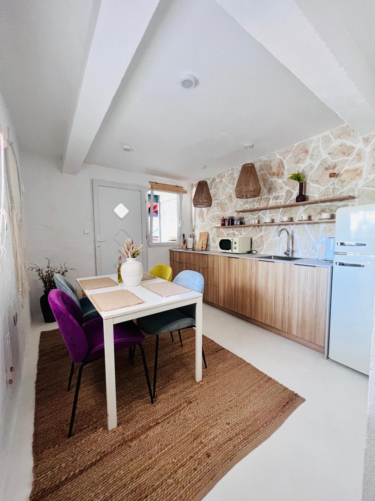 Apartmani-Okrug Gornji-Ciovo 特罗吉尔 外观 照片